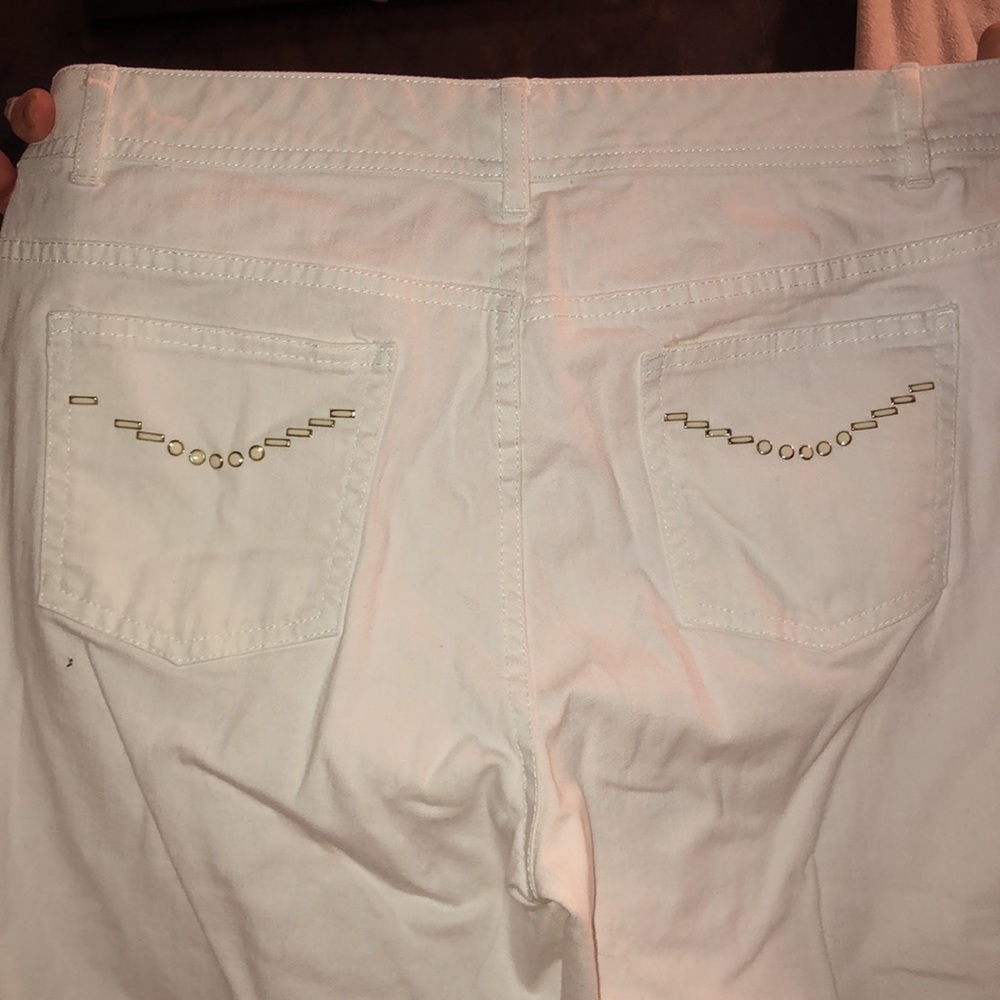 Capris - Picture 3 of 3
